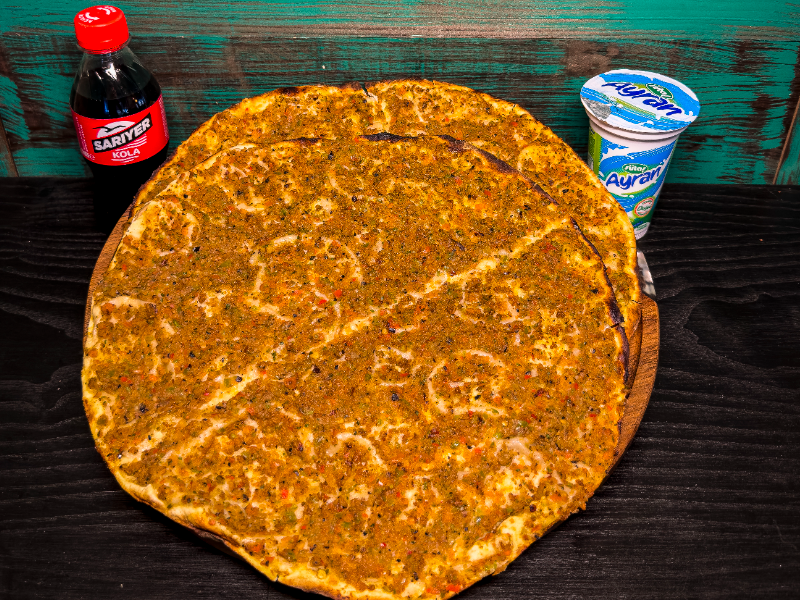 EKONOMIK MENU 1,(2 LAHMACUN 1 AYRAN)